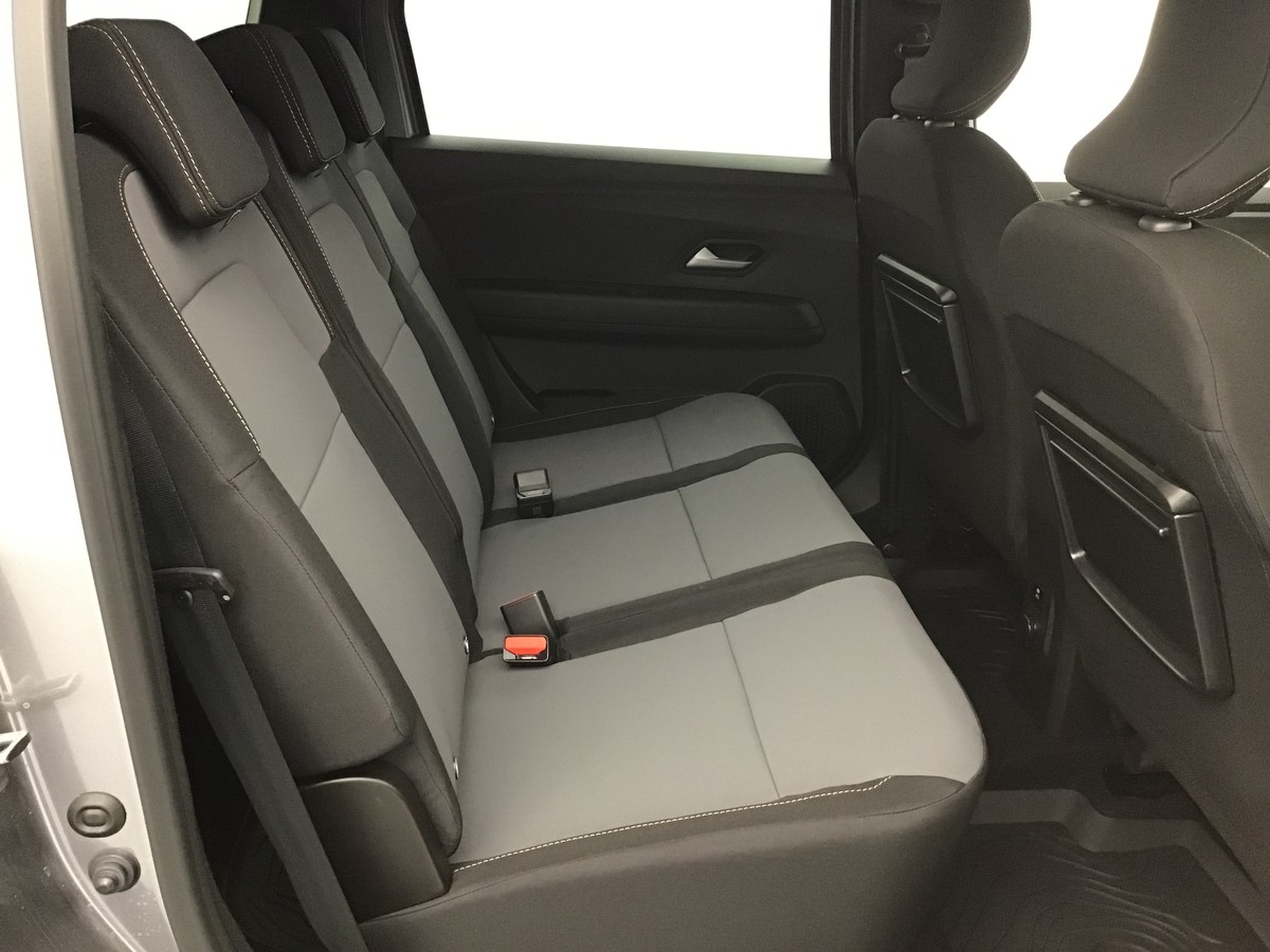 
								DACIA JOGGER SL EXTREME Monospace full									